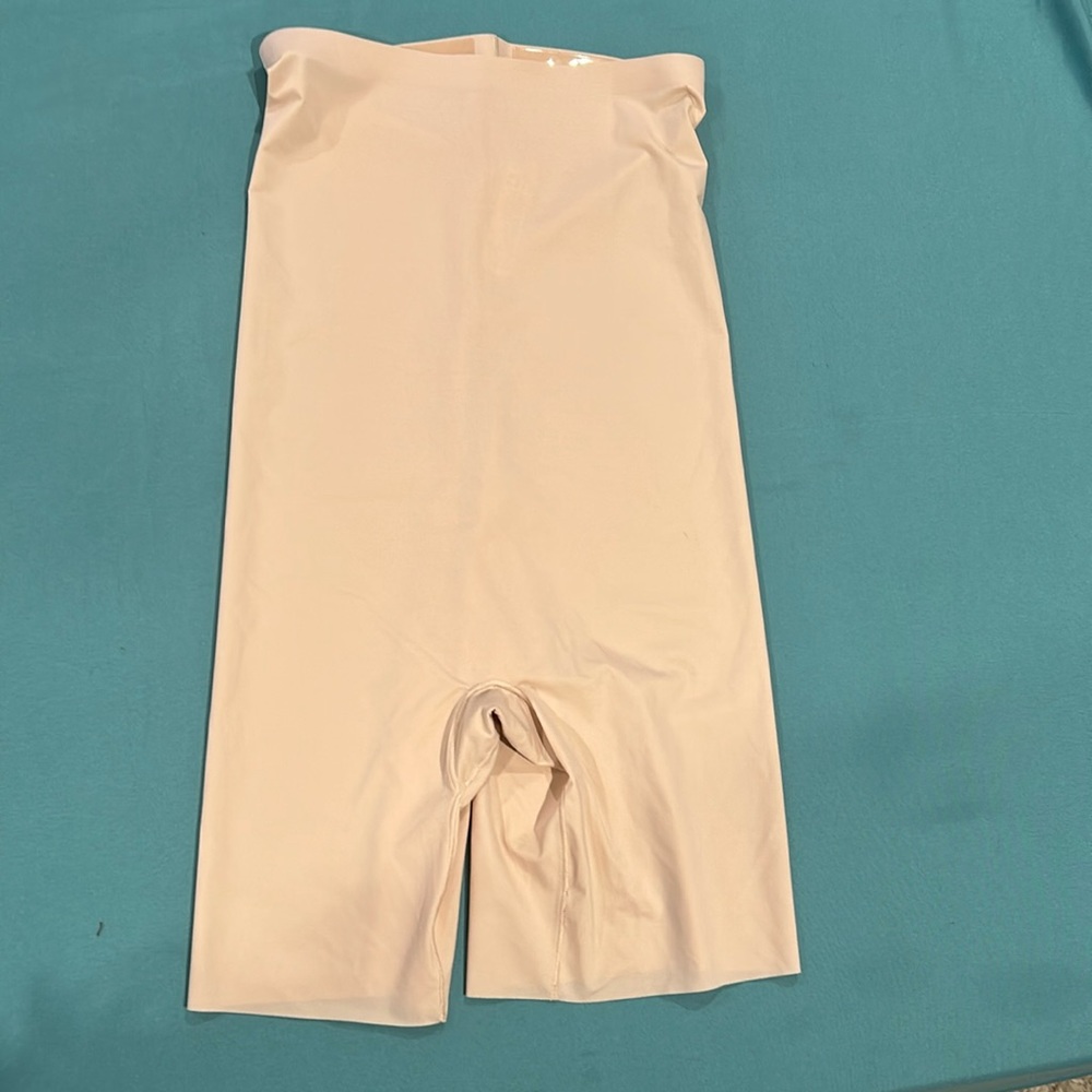 Spanx high rise tan shorts